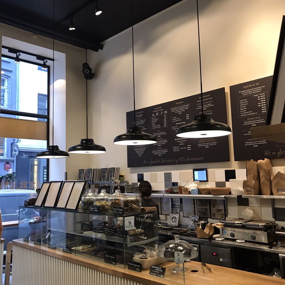 42Raw - There's so much variety in this place!! - Juice Bars & Smoothies Near Me - København K, 84 42Raw - There's so much variety in this place!! - Juice Bars & Smoothies Near Me - København K, 84