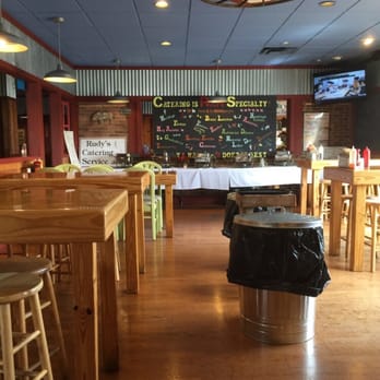 Rudy's Smokehouse - Dining room - Barbeque Near Me - Springfield, Ohio