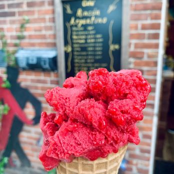 Rincon Argentino - Raspberry yum - Desserts Near Me - Cold Spring, New York