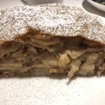 Kröll Strudel-Cafe - Desserts Near Me - Innsbruck, 7