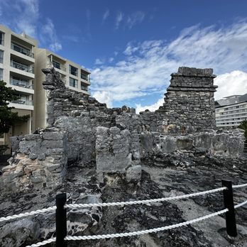 Yamil Lu'um - View of the ruins with Westin Lagunamar on the left. - Landmarks & Historical Buildings Near Me - Cancún, ROO