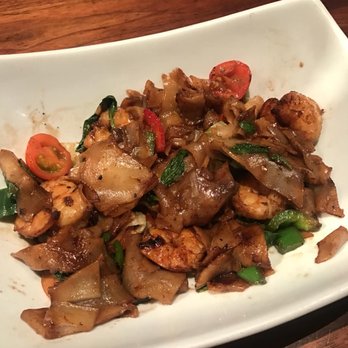 Malai Kitchen - Drunken Noodles (Pad Kee Mow) with shrimp - Thai Near Me - Dallas, Texas