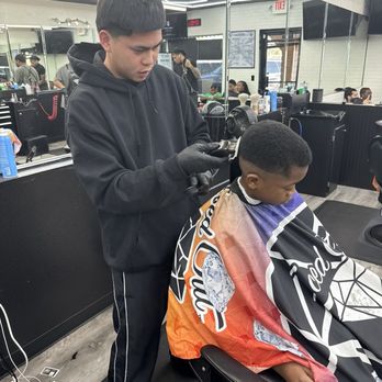 Iced Out Barber Shop - Barbers Near Me - Las Vegas, Nevada