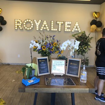 Royaltea Portland - grand opening decor - Bubble Tea Near Me - Portland, Oregon Royaltea Portland - grand opening decor - Bubble Tea Near Me - Portland, Oregon