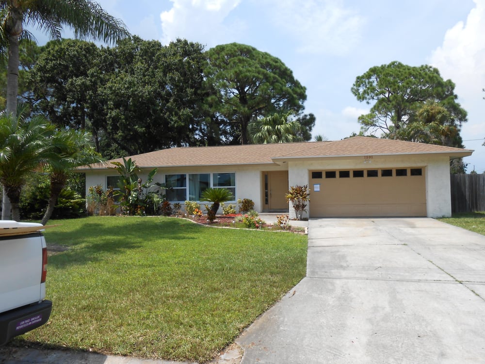 Slide of Shon Boswell Roofing