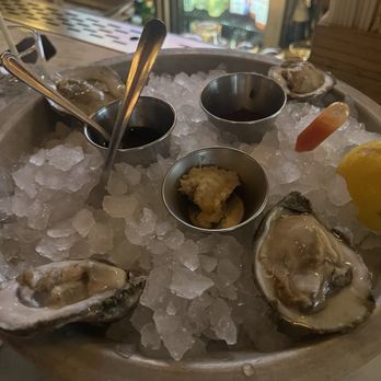 Loch Bar - $1 oysters - Seafood Near Me - Houston, Texas
