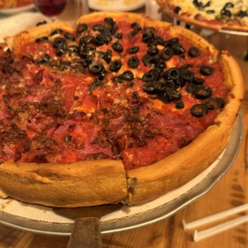 Giordano's - Deep dish half meat half veggie - Pizza Near Me - Indianapolis, Indiana Giordano's - Deep dish half meat half veggie - Pizza Near Me - Indianapolis, Indiana
