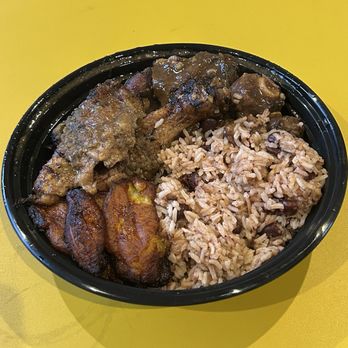 Coconuts Caribbean Restaurant & Bar - Jerk Chicken & Oxtails - Caribbean Near Me - Palo Alto, California Coconuts Caribbean Restaurant & Bar - Jerk Chicken & Oxtails - Caribbean Near Me - Palo Alto, California