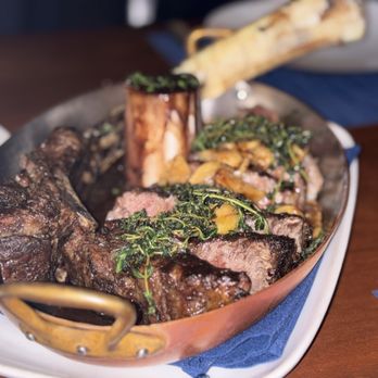 Tom Colicchio's Craftsteak - 42oz Tomahawk - Prime - Steakhouses Near Me - Las Vegas, Nevada Tom Colicchio's Craftsteak - 42oz Tomahawk - Prime - Steakhouses Near Me - Las Vegas, Nevada