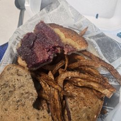 Supposed to be cornbeef sandwich.