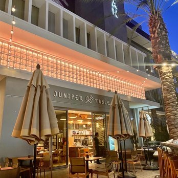 Juniper Table - Outdoor seating. Beautiful warm summer night. - New American Near Me - Palm Springs, California