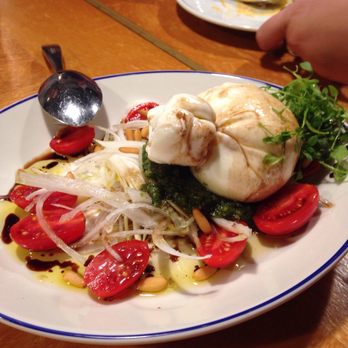 Cañete - Burrata - Tapas/Small Plates Near Me - Barcelona, B Cañete - Burrata - Tapas/Small Plates Near Me - Barcelona, B