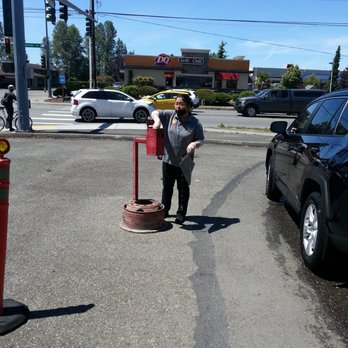 Shell - waiting for her to finish car to grab tip she&took it she's a regular cashier inside looks illegal - Gas Stations Near Me - Mount Vernon, Washington Shell - waiting for her to finish car to grab tip she&took it she's a regular cashier inside looks illegal - Gas Stations Near Me - Mount Vernon, Washington