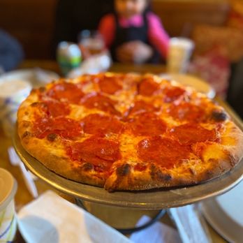 LouEddie's Pizza - Pepperoni pizza - Pizza Near Me - Skyforest, California