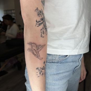 Mirage Tattoo - Tattoo by Lucinda, with pieces by Austin featured to the side - Tattoo Near Me - San Francisco, California Mirage Tattoo - Tattoo by Lucinda, with pieces by Austin featured to the side - Tattoo Near Me - San Francisco, California