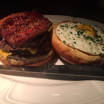 Au Cheval - Double burger with egg and bacon (2/2) - Bars Near Me - Chicago, Illinois