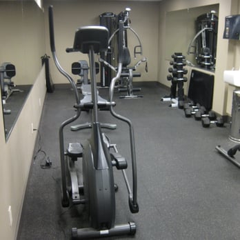 Silver Creek Lodge - The gym. - Hotels Near Me - Canmore, Alberta Silver Creek Lodge - The gym. - Hotels Near Me - Canmore, Alberta