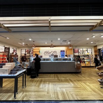 Ethel M Chocolates - Chocolatiers & Shops Near Me - Las Vegas, Nevada