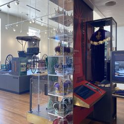 Brenham Heritage Museum - Crowns from the parades