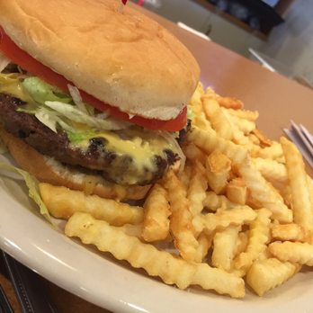 Cafe 22 West - Diners Near Me - Salem, Oregon