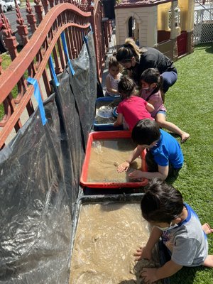 Outdoor fun - We have all sorts of fun here! Outdoor fun - We have all sorts of fun here!
