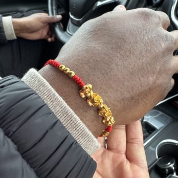 Wintime International Corp - Red bracelet - Jewelry Near Me - Chicago, Illinois