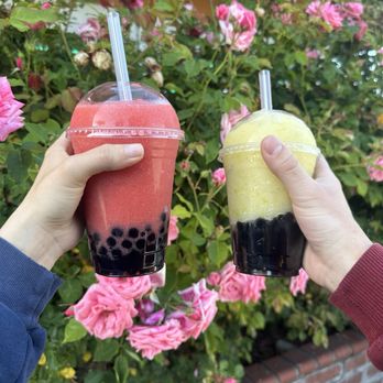 Com Tam Thanh - Strawberry boba and apple boba (with extra boba) - Vietnamese Near Me - San Jose, California