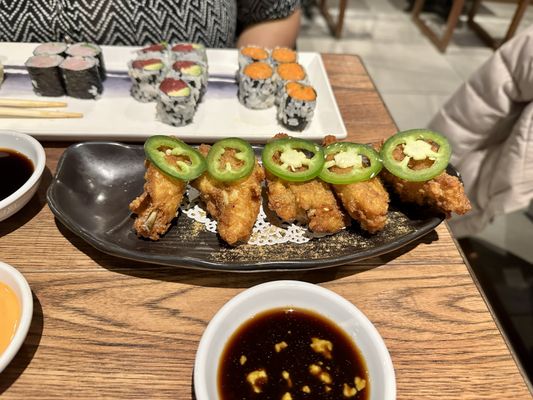 QU JAPAN BISTRO & BAR by null