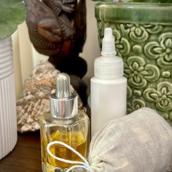 Earthwell Refill - Delicious smelling light facial oil, cedar sweater sachet, hair detangler! Amazing!