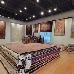 J & J Oriental Rug Gallery and Restoration