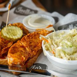 Joella's Hot Chicken - Middletown