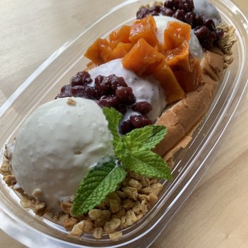 Sweetstation - Snow White Sundae - Acai Bowls Near Me - Plymouth, New Hampshire Sweetstation - Snow White Sundae - Acai Bowls Near Me - Plymouth, New Hampshire