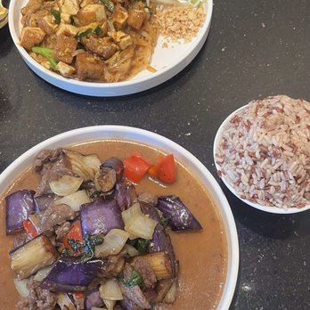 Kapow Thai Eatery - Thai Near Me - Union City, California Kapow Thai Eatery - Thai Near Me - Union City, California