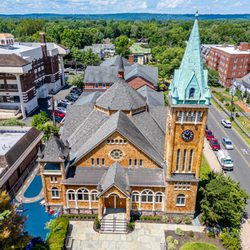 First Presbyterian Church of Cranford - Newly refurbished cedar shakes in 2025.