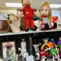 Elida Flea Market - Vintage dolls