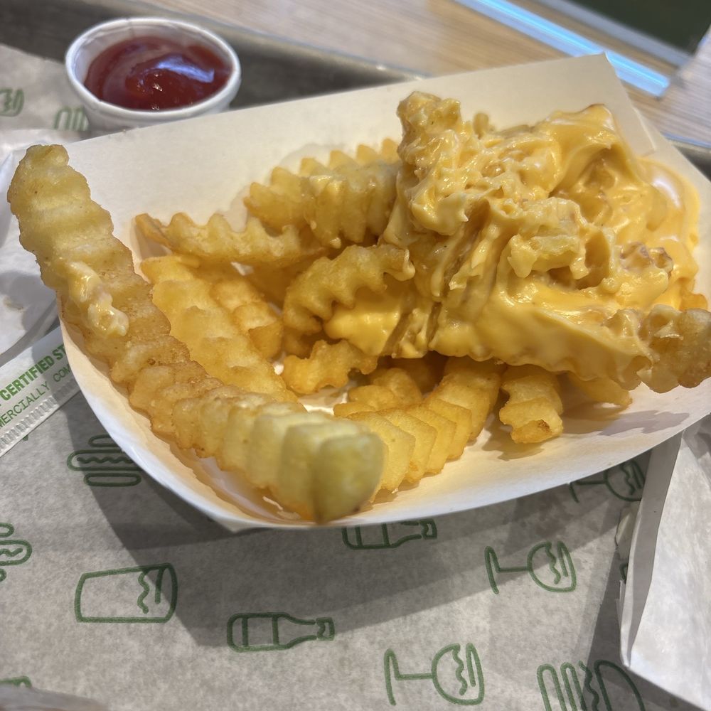 Shake Shack UTC San Diego - Cheese Fries - Fast Food Near Me - San Diego, California Shake Shack UTC San Diego - Cheese Fries - Fast Food Near Me - San Diego, California
