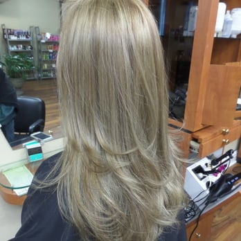 White Grey Blending With A Shadow Root Bleach Root Smudge Toner