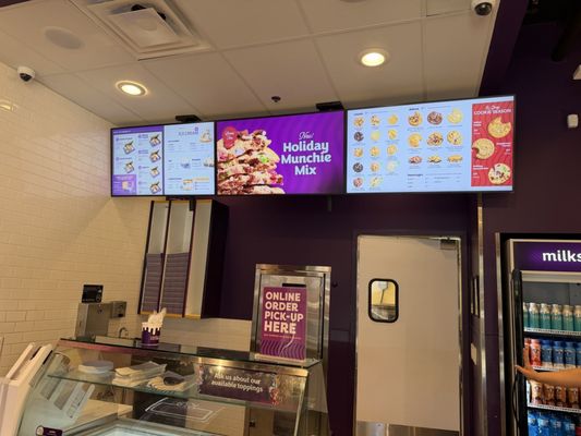 Insomnia Cookies by null