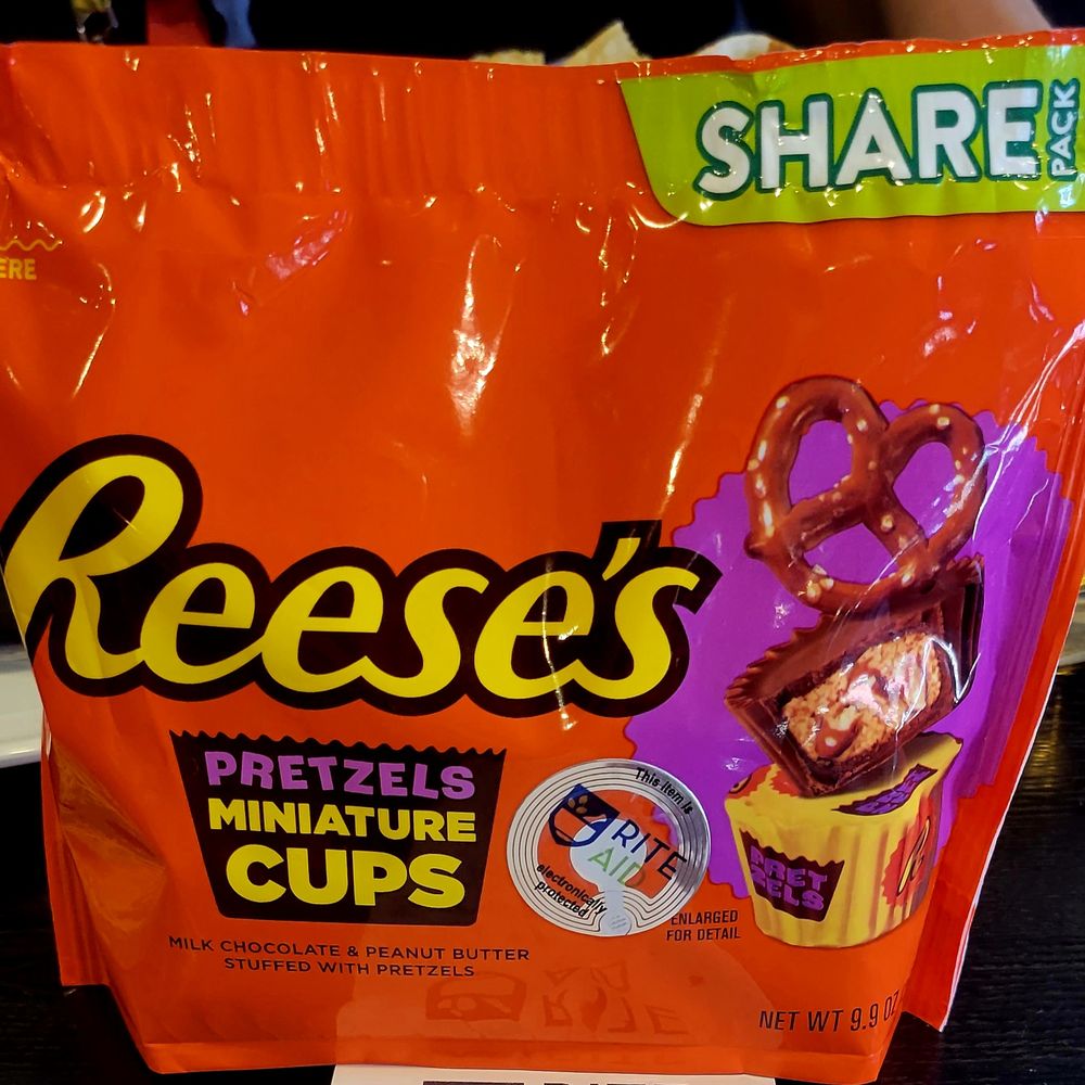 Rite Aid - Reese's Pretzels Miniature Cups 9.9oz Bag $5.99 (10/31/23). @RiteAid #ElSegundo #DrugStore #ConvenienceStore @Reeses - Drugstores Near Me - El Segundo, California Rite Aid - Reese's Pretzels Miniature Cups 9.9oz Bag $5.99 (10/31/23). @RiteAid #ElSegundo #DrugStore #ConvenienceStore @Reeses - Drugstores Near Me - El Segundo, California