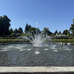 Peninsula Park - The fountain