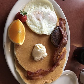 Margie's Diner - Diners Near Me - Paso Robles, California