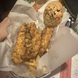 Kids chicken tender meal. This was actually pretty decent! Kids chicken tender meal. This was actually pretty decent!