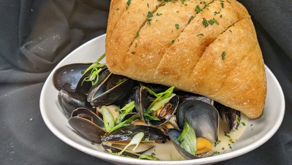 Barley & Salt, Tap House and Kitchen by null