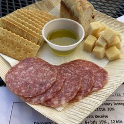 Di Arie Vineyard & Winery - Complimentary snacks with tasting