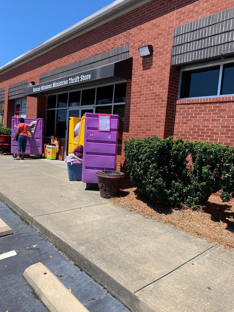 RESCUE MISSIONS MINISTRIES THRIFT STORE Updated July 2024 2109 S