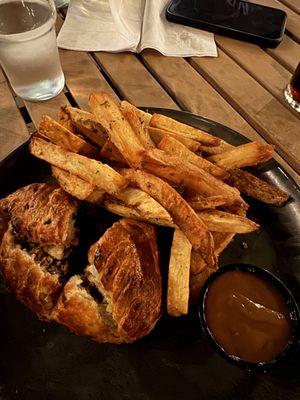 Hawk & Griffin by null