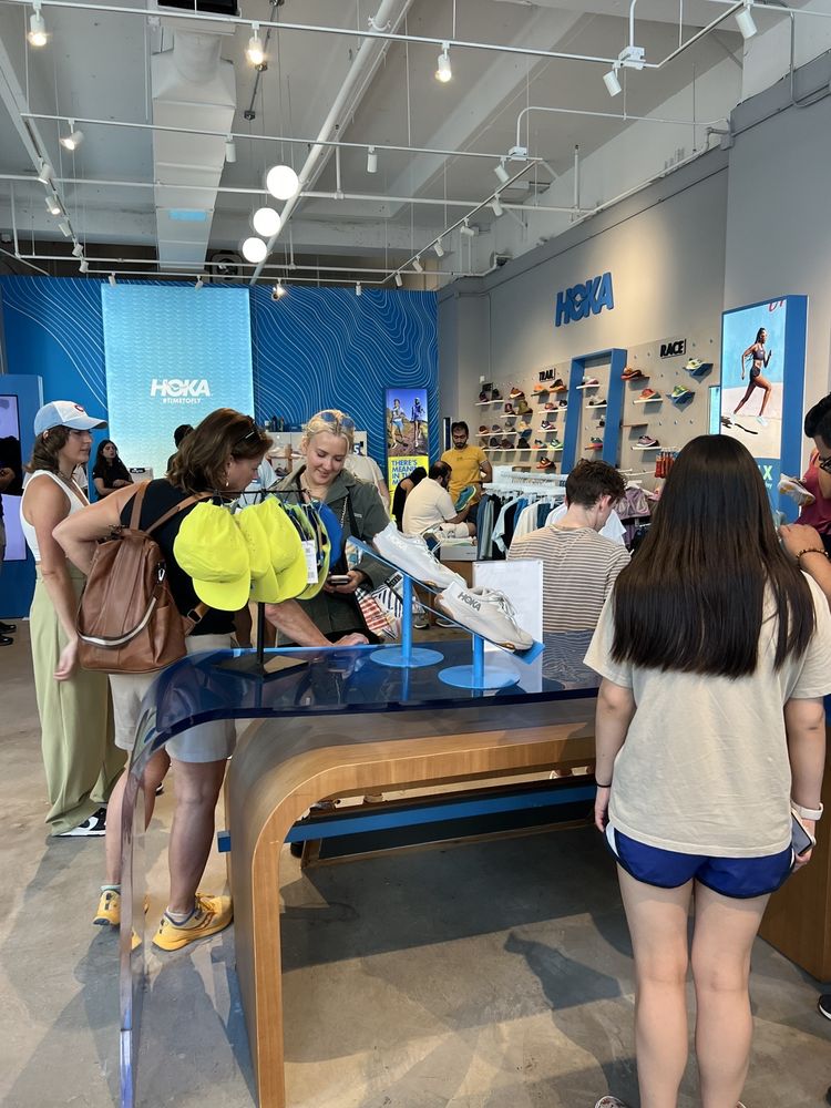 HOKA MICHIGAN AVE Updated September 2024 15 Reviews 444 N