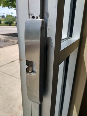 Paul's Maintenance Services Logo