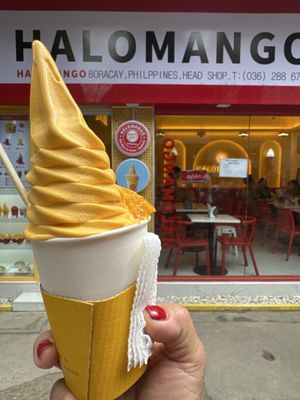 Halomango beach by null