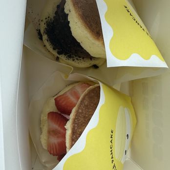 Truewin Tea Shoppe - Strawberry Soufflé 鮮草莓舒芙蕾 Chocolate Soufflé 巧克力舒芙蕾 - Bubble Tea Near Me - Newark, California Truewin Tea Shoppe - Strawberry Soufflé 鮮草莓舒芙蕾 Chocolate Soufflé 巧克力舒芙蕾 - Bubble Tea Near Me - Newark, California